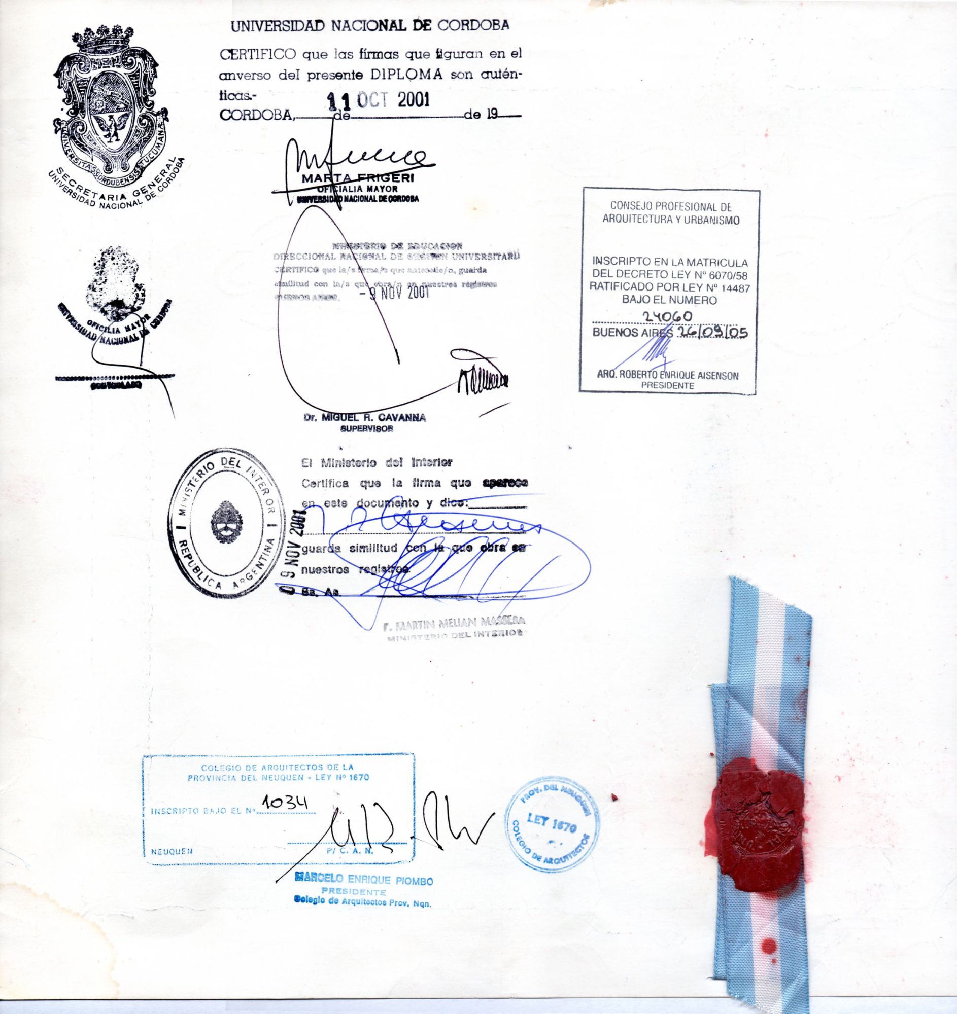 Retro del diploma con timbri e firme di legalizzazione