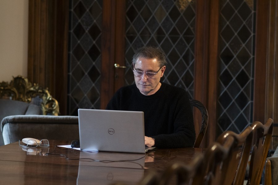 Guillermo Rocchetti durante la registrazione dell'intervista